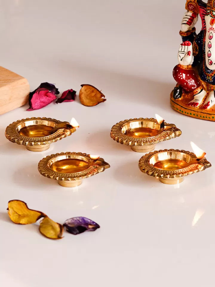 Dhevu Set Of 4 Brass Diya