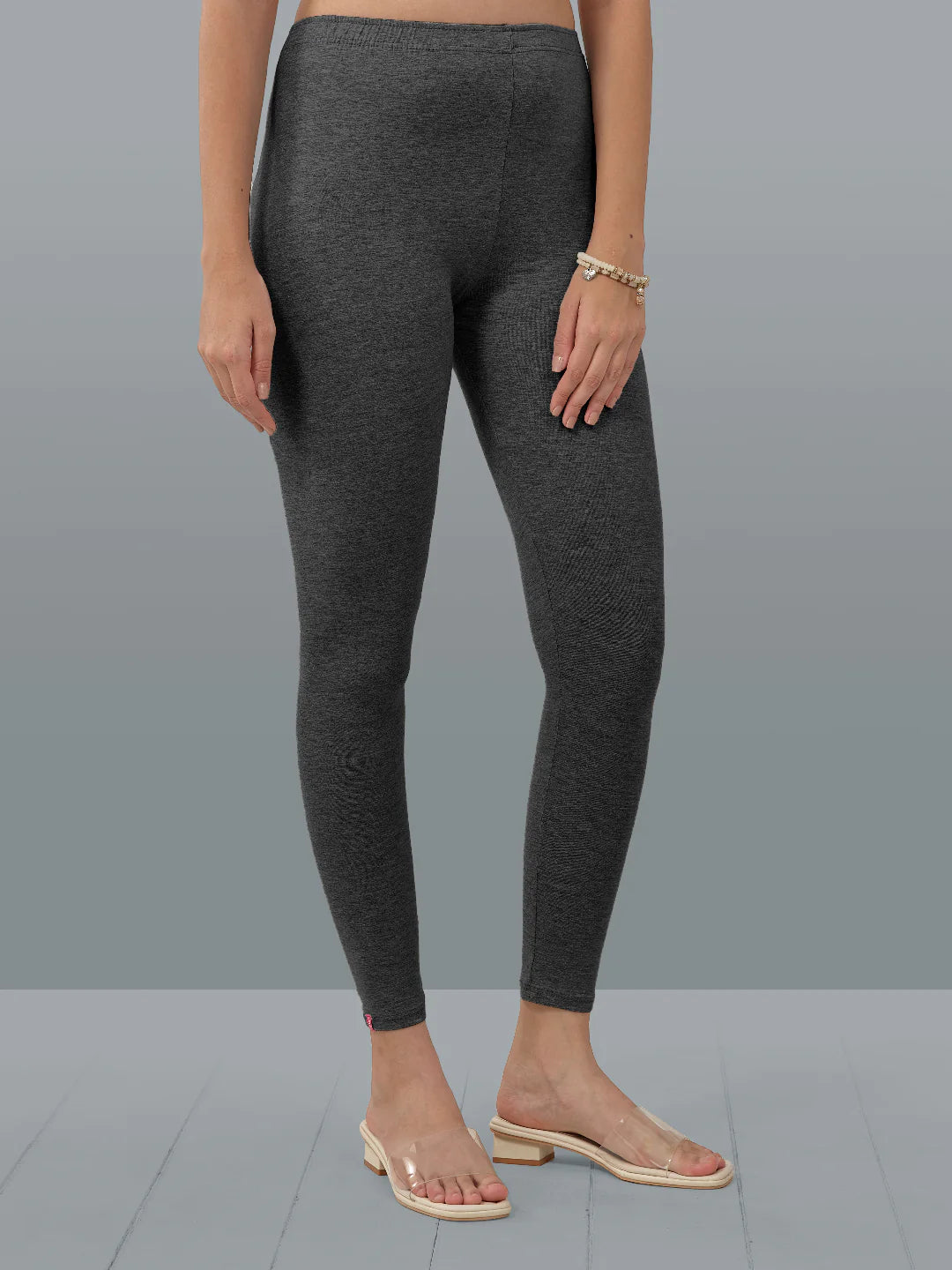 Lyra Black Ankle Length Leggings