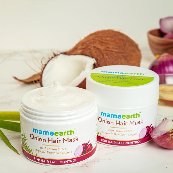 Mamaearth Onion Hair Mask, For Hair Fall Control, With Onion Oil and Organic Bamboo Vinegar, 200ml